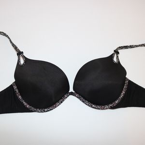 Victoria's Secret black 32D bra